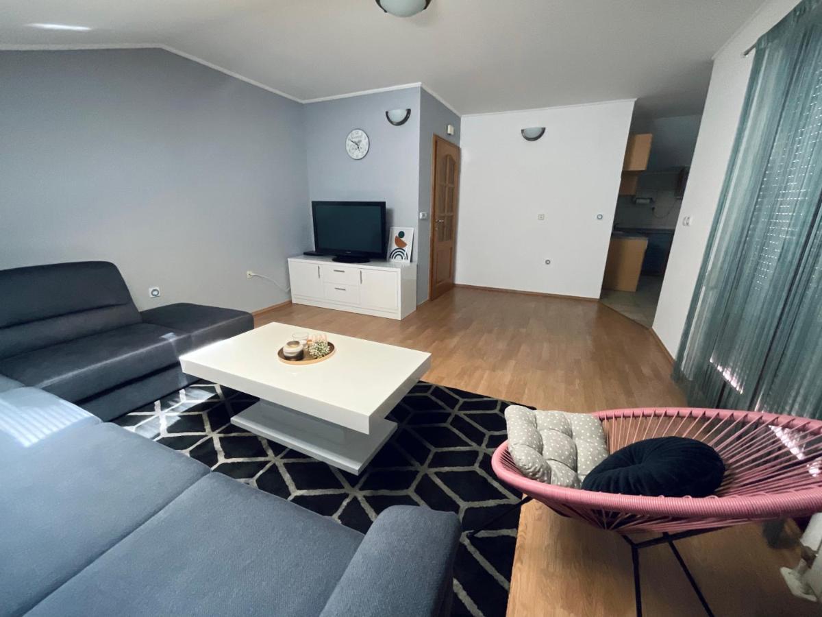 Apartment Camellia Ljubuški Екстериор снимка