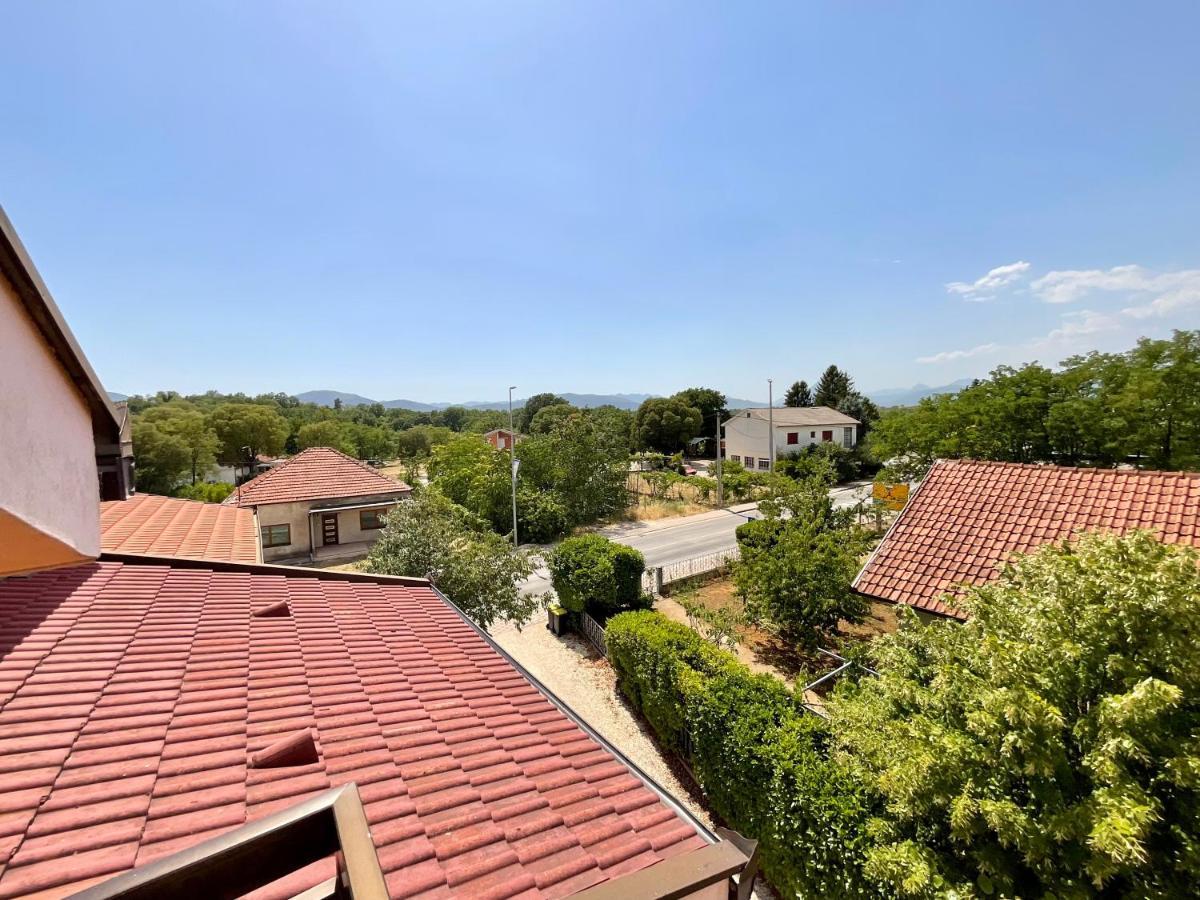 Apartment Camellia Ljubuški Екстериор снимка